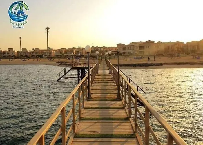 قرية لالونا العين السخنة اكوا بارك مارينا صيد للعائلات Laluna Ain Sokhna Aqua Park Marina Fishing Families *