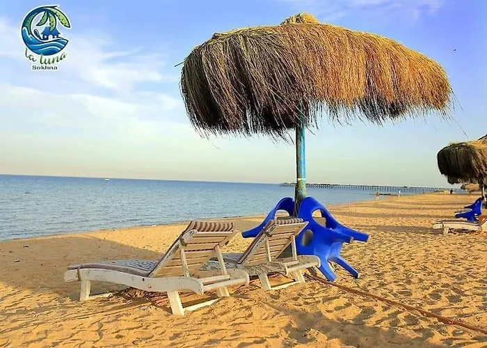 Alpesi faház قرية لالونا العين السخنة اكوا بارك مارينا صيد للعائلات Laluna Ain Sokhna Aqua Park Marina Fishing Families
